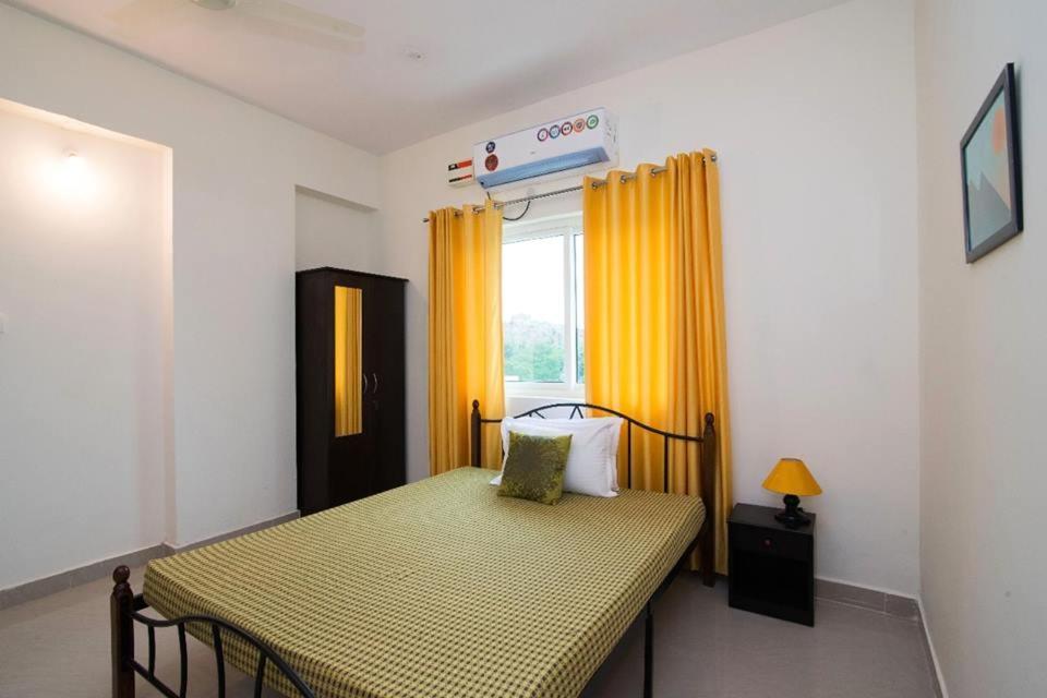 Buzz Quarter Hotell Hyderabad Exteriör bild